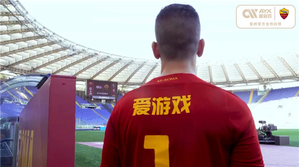 来自于她对